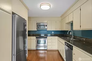 3717 Beach Dr SW, Seattle, WA 98116 - Photo 19