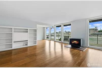 3717 Beach Drive SW #113, Seattle, WA 98116 - Photo 7