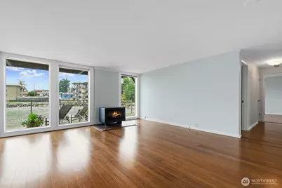 3717 Beach Drive SW #113, Seattle, WA 98116 - Photo 5