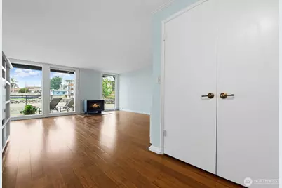3717 Beach Drive SW #113, Seattle, WA 98116 - Photo 3