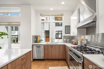 170 107th Court SE, Bellevue, WA 98004 - Photo 13