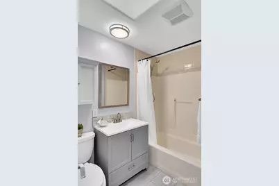 12117 NE 143rd Place, Kirkland, WA 98034 - Photo 19