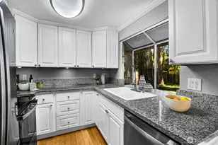 12117 NE 143rd Pl, Kirkland, WA 98034 - Photo 7