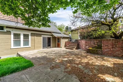 400 Cedar Avenue S, Renton, WA 98057 - Photo 3
