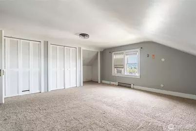 400 Cedar Avenue S, Renton, WA 98057 - Photo 17