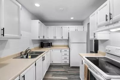1826 S 330th #D, Federal Way, WA 98003 - Photo 9