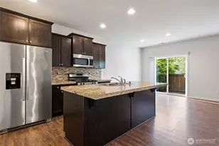 419 200th St SW, Lynnwood, WA 98036 - Photo 5
