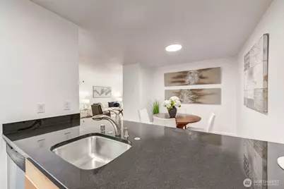 840 NE 125th Street #206, Seattle, WA 98125 - Photo 9
