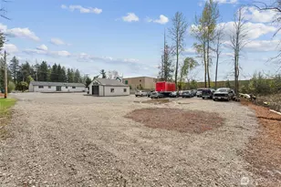 15422 Canyon Rd E, Puyallup, WA 98375 - Photo 9