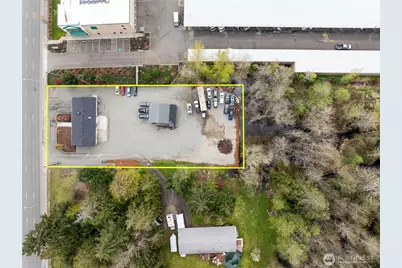 15422 Canyon Road E, Puyallup, WA 98375 - Photo 29