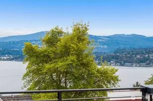 1110 C 34th Ave, Seattle, WA 98122 - Photo 5