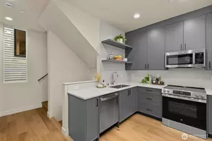 1110 C 34th Ave, Seattle, WA 98122 - Photo 19