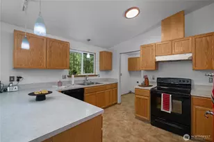 220 E Moore Ln, Shelton, WA 98584 - Photo 7