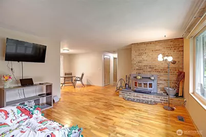 17810 Olympic View Drive, Edmonds, WA 98026 - Photo 19