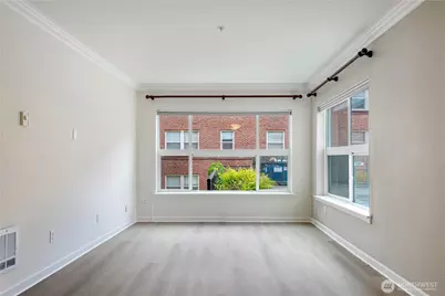 621 5th Ave N #103, Seattle, WA 98109 - Photo 3