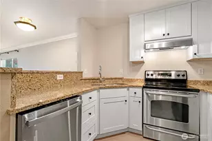 621 5th Ave N, Seattle, WA 98109 - Photo 15