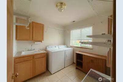 210 166th Street E, Spanaway, WA 98387 - Photo 15