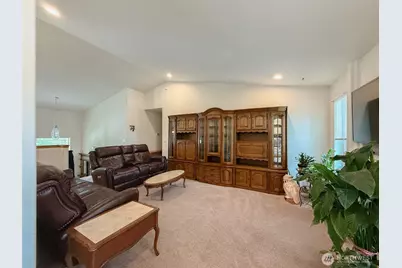 210 166th Street E, Spanaway, WA 98387 - Photo 5