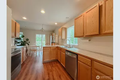 210 166th Street E, Spanaway, WA 98387 - Photo 7