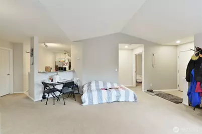 1500 S 18th Street #D201, Renton, WA 98055 - Photo 3