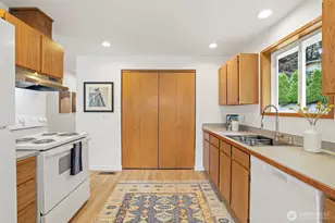 11726 8th Ave S, Burien, WA 98168 - Photo 9