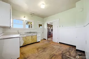 170 S Church St, Washtucna, WA 99371 - Photo 27