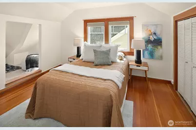 3917 Interlake Avenue N, Seattle, WA 98103 - Photo 19