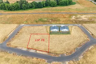 28 Sunnyfield Dr, Cathlamet, WA 98612 - Photo 1