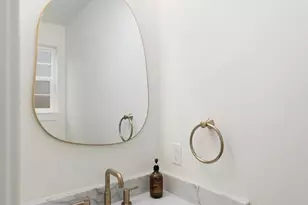 304 NW 45th St, Seattle, WA 98107 - Photo 11