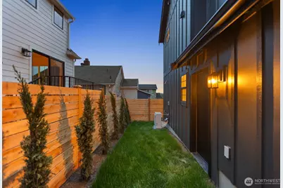 304 NW 45th Street, Seattle, WA 98107 - Photo 25
