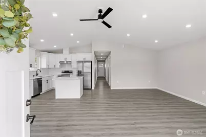 1010 Macfarlane Street, Aberdeen, WA 98520 - Photo 3