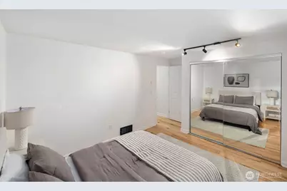 6620 28th Avenue NW, Seattle, WA 98117 - Photo 27