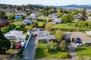 1702 36th St, Anacortes, WA 98221 - Photo 33