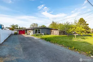 1702 36th St, Anacortes, WA 98221 - Photo 39