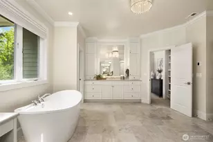 10461 SE 23rd St, Bellevue, WA 98004 - Photo 19