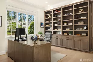 10461 SE 23rd St, Bellevue, WA 98004 - Photo 13