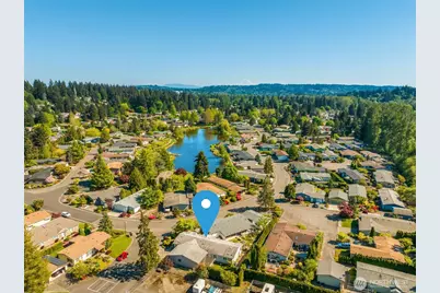 23606 Lake Dr W, Bothell, WA 98021 - Photo 29