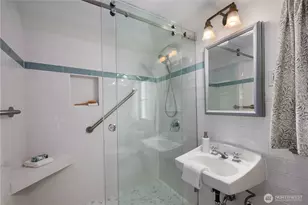 5125 NE Latimer Pl, Seattle, WA 98105 - Photo 21