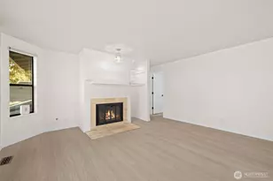 917 N 100th St, Seattle, WA 98133 - Photo 7