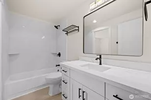 917 N 100th St, Seattle, WA 98133 - Photo 23