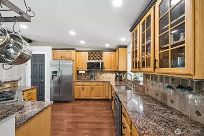 20916 Edwards Road E, Lake Tapps, WA 98391 - Photo 9