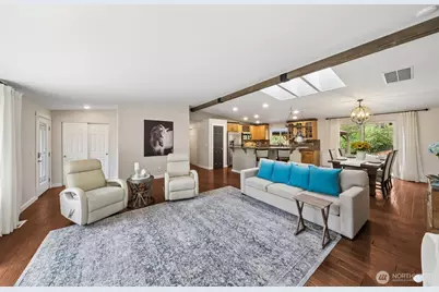 20916 Edwards Road E, Lake Tapps, WA 98391 - Photo 3