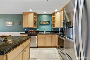 3706 Portage Ln, Anacortes, WA 98221 - Photo 5