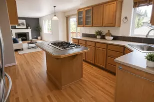 9127 Surrey Ln SW, Mukilteo, WA 98275 - Photo 9