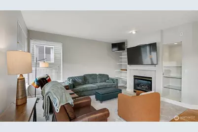 18637 172nd Place SE, Renton, WA 98058 - Photo 13