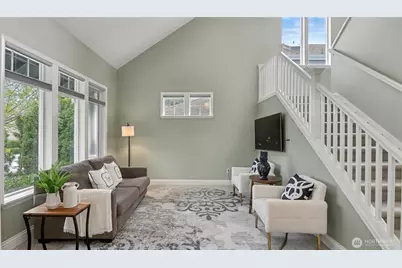 18637 172nd Place SE, Renton, WA 98058 - Photo 5