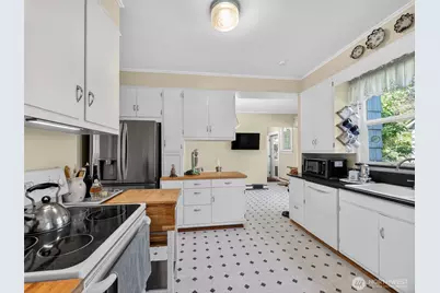 6906 NE Carpenter Ln, Kingston, WA 98346 - Photo 15
