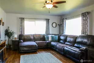 112 E 5th St, Lind, WA 99341 - Photo 3