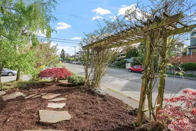 7217 28th Avenue NW, Seattle, WA 98117 - Photo 5