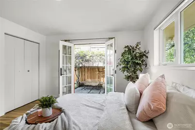 7217 28th Avenue NW, Seattle, WA 98117 - Photo 19
